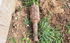 ДЗС: Безбедно отстранета ретка неексплодирана минофрлачка граната од 70 mm од Првата светска војна | Сител Телевизија