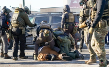 Родители на убиениот медицински техничар во Минеаполис тврдат дека администрацијата на Трамп „одвратно лаже“ | Сител Телевизија