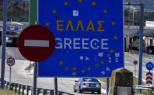 Грчките земјоделци го затворија на четири часа граничниот премин Евзони за сите возила | Сител Телевизија