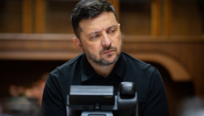 Зеленски: Украински функционери се на пат кон САД за да ги разјаснат условите за постигнување мир | Сител Телевизија