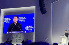 Зеленски со остра критика кон ЕУ во Давос: Европа чека насоки од Трамп, наместо да преземе акција | Сител Телевизија