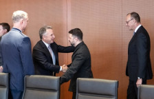 Зеленски, Виткоф и Кушнер пристигнаа на преговори за Украина во Париз | Сител Телевизија