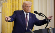 Трамп: Европа не е тоа што беше порано, да не бевме ние во Данска ќе се зборуваше германски и јапонски | Сител Телевизија