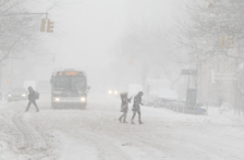 Снежна бура во делови од Тексас, Оклахома и Канзас и на источниот брег на САД | Сител Телевизија