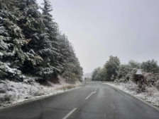 Снег на Попова Шапка, задолжителна зимска опрема за возилата | Сител Телевизија