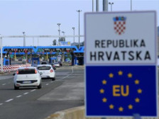 Трчајќи преку автопат во Хрватска две лица загинале | Сител Телевизија