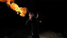 Во куќа во Ѓорче Петров фрлени две запалени стаклени шишиња, повредени нема | Сител Телевизија