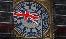 Велика Британија од денеска ќе бара патни дозволи од 85 земји | Сител Телевизија