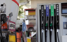 Од полноќ безнините поскапи за еден денар, цената на дизелот не се менува | Сител Телевизија