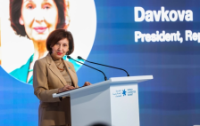 Сиљановска-Давкова на Светскиот самит на лауреати: Во науката нема мали и големи држави, туку само мали и големи идеи | Сител Телевизија