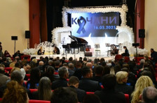 Комеморативен настан „Ден на сеќавање - 16 март 2025“: Да споменуваме дека имаме чета ангели на небото и да се гордееме што ги имавме со нас | Сител Телевизија