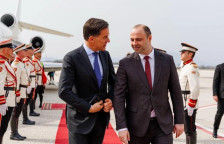 Генералниот секретар на НАТО Руте пристигна во Скопје | Сител Телевизија