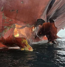 Трет брод нападнат во Ормуски Теснец | Сител Телевизија