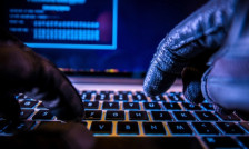 Хакерски упад во електронската пошта на директорот на ФБИ | Сител Телевизија