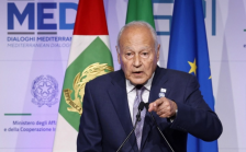 Нападите на Иран врз соседните земји се „огромна стратешка грешка“ - смета генералниот секретар на Арапска лига. | Сител Телевизија