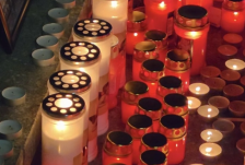 Штип вечерва ќе им оддаде почит на загинатите во кочански „Пулс“ | Сител Телевизија