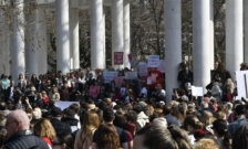 „Нема да нè снема“ – Осмомартовски марш за женските права во Скопје | Сител Телевизија