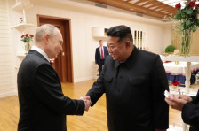 Ким повторно именуван за претседател на Северна Кореја, Путин упати честитки | Сител Телевизија