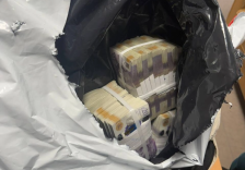 На Меѓународниот аеродром Скопје откриени непријавени 150 илјади британски фунти | Сител Телевизија