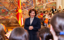 Церемонија на свечено менување на државното знаме во Кабинетот на претседателката Сиљановска-Давкова | Сител Телевизија