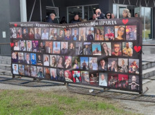 Една година по трагедијата во Кочани: Болката не стивнува, животот се дели на „пред и „потоа“ | Сител Телевизија