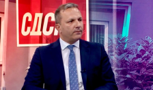 Спасовски: Законот за двојни државјанства да важи веднаш и за пратениците и за Владата | Сител Телевизија