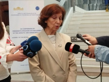Сиљановска - Давкова: Поддржувам укинување на Пржинската влада, двојно државјанство не треба да има и за претседателот и министрите | Сител Телевизија