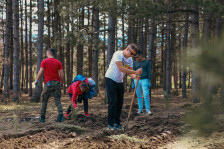 Нова акција за пошумување на „Патриотско друштво“, засадени 1100 садници во Кучково | Сител Телевизија