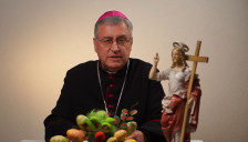 Католичките верници ги почнуваат Велигденските празнувања | Сител Телевизија