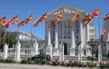 Владата работи со сите стекхолдери за конечна верзија на законот за заштита од пушење, вели Мицкоски | Сител Телевизија