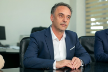 Алиу: Најголем дел од здравствените работници работат чесно, совесно и стручно | Сител Телевизија