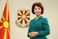 Сиљановска-Давкова ја обновува практиката на отворени канцеларии на Претседателот | Сител Телевизија