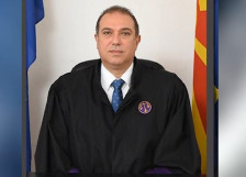 Почнува судењето за апелацискиот судија кој во ѕид сокри 350 илјади евра | Сител Телевизија