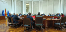 Мицкоски: Предлог-законот за заштита од употреба на производи од тутун или сродни производи е компромисно решение на засегнатите | Сител Телевизија