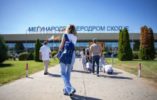 Над 1,2 милиони патници на Скопскиот и на Охридскиот аеродром во првите четири месеци, рекорден раст од 32,4% | Сител Телевизија