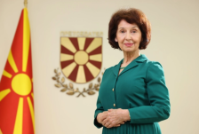 Сиљановска-Давкова: Македонија не бега од вето, но тоа да биде поврзано со Kопенхашките критериуми, а не со идентитетските прашања | Сител Телевизија