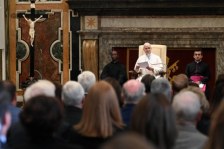 Папата Лав XIV ги повика богатите католици од САД да продолжат со донациите | Сител Телевизија