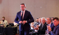 Мицкоски: Има кус пат до ЕУ, но со понижувачки предизвици, ние го избираме потешкиот, со кој местото ќе го заслужиме со квалитет и резултати | Сител Телевизија