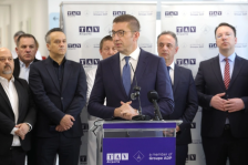 ВМРО-ДПМНЕ е промакедонска партија, тоа што СДСМ одамна го изгуби својот идентитет е нивен проблем со кој брзо ќе се соочат на избори, вели Мицкоски | Сител Телевизија