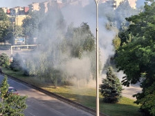МВР: Автомобил во движење се запали на булеварот „Јане Сандански“ | Сител Телевизија