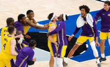 (Видео) Ривс повторно херој, ЛА Лејкерс со драматична победа во последна секунда! - SportStation.mk