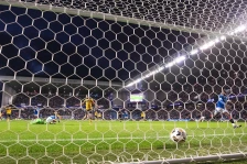 (Видео) Миовски влезе и пресуди: Асистенција на Македонецот за победа на Ренџерс! - SportStation.mk