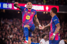 (Видео) Рафиња како херој: Барса со триумф над Осасуна се одлепи на +7 од Реал Мадрид! - SportStation.mk