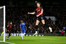 (Видео) Семењо со „спакувани куфери“ го шокираше Челси, Њукасл конечно слави на гости! - SportStation.mk