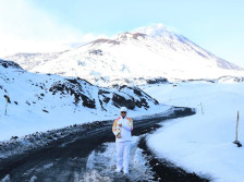 (Видео) Спектакл на Етна: Олимпискиот пламен помина низ срцето на најактивниот европски вулкан! - SportStation.mk
