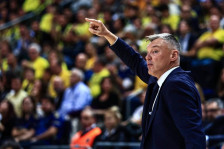 Тренерот на Фенербахче згрми по победата над Барса: „Распоредот е нехуман, ги уништуваме играчите!“ - SportStation.mk