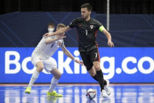 (Видео) УЕФА го најави ЕУРО 2026 со „рабоната“ на Хрватот Хорват, магија што не се заборава! - SportStation.mk