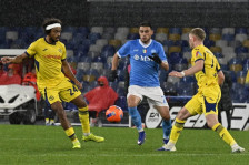 (Видео) Бледа партија на „Дијамантот“: Елмас заменет по еден час, Наполи едвај до бод - SportStation.mk