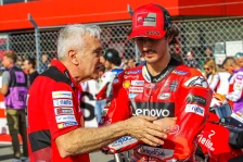 „Сè на црвено“ открива: Како Маркез го „скрши“ Бањаја и ја шокираше гаражата на Дукати - SportStation.mk