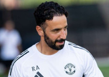 Финансиски хаос во Манчестер: Колку ги чинеше „ѓаволите“ бркањето на Аморим и неговите претходници? - SportStation.mk